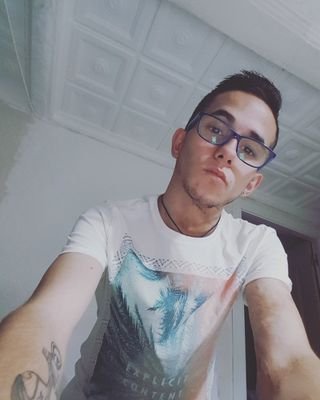 Josemi36137497's profile picture. Toco en la agrupación musical nuestra señora del Juncal Sevilla toco corneta 🎼🎼🎼🎺🎺🎺😉Soltero👌instagram trescaidasde_triana1980
