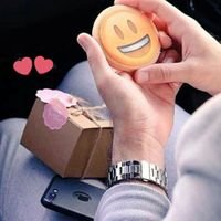 ..‏تعلمت الإحترام ،، 
لذلك اَجهل التصرف مع فاقديه ..
