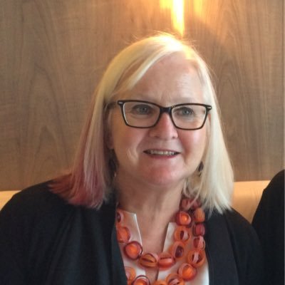 passionate Geelong Cats supporter, QPR supporter from afar, travel agent and lawyer.