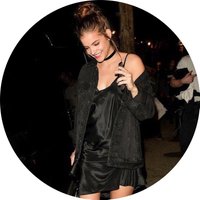 Freya (@mesmericdeity) 's Twitter Profile
