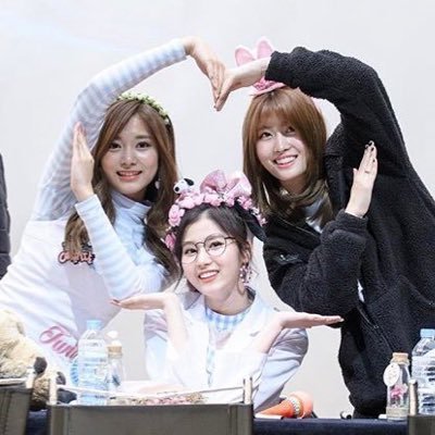 譲 ジヒョ 求 ツウィ モモ サナ Twice Love 0312 Twitter 譲 ジヒョ 求 ツウィ モモ サナ Twice Love 0312 Twitter
