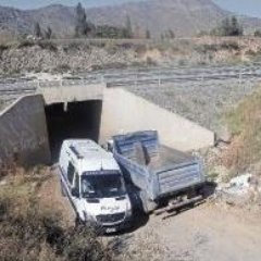 El acceso a Pirque Colapsó, necesitamos soluciones urgente y concreta, no queremos accesos malos y/o truchos.
Facebook:PirqueNecesitaAccesos