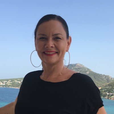 lokalpolitiker, mamma til 3 og kona til en skikkelig bra kar 💜 KARMA, UBUNTU, GRENSELØS SOLIDARITET ♥️✊🏻💚 YNWA