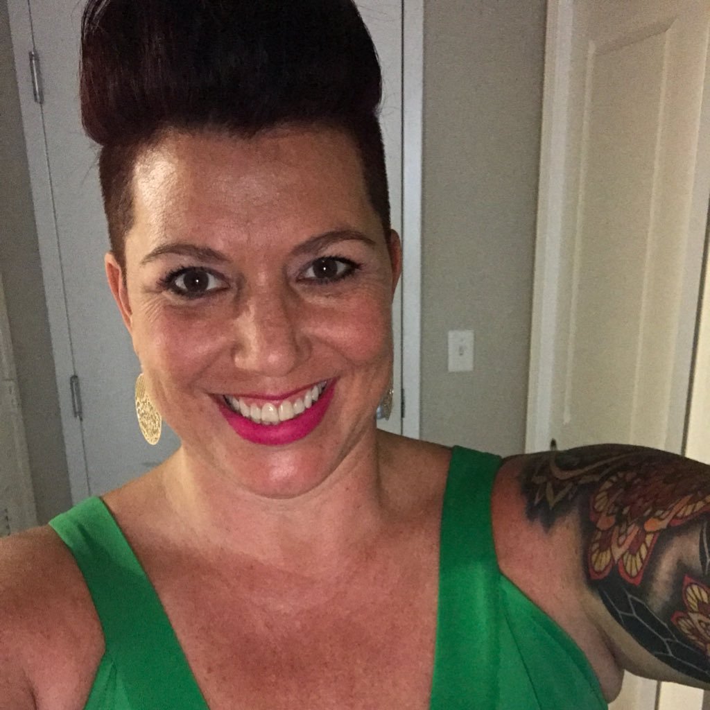Nice human stuck in this crazy world..avid reader, sports enthusiast, music lover, nuts about my dogs, Entrepreneur. Founder we.moxie aka Main Moxie.