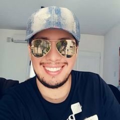 podadordebonzai's profile picture. Espero que en mi tumba diga De pibe pintaba para más.
. Hablo 5 idiomas, todos mal.
Jockey 💙💚