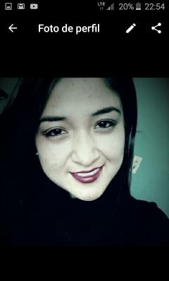 ErikaMachac's profile picture. !feliz!