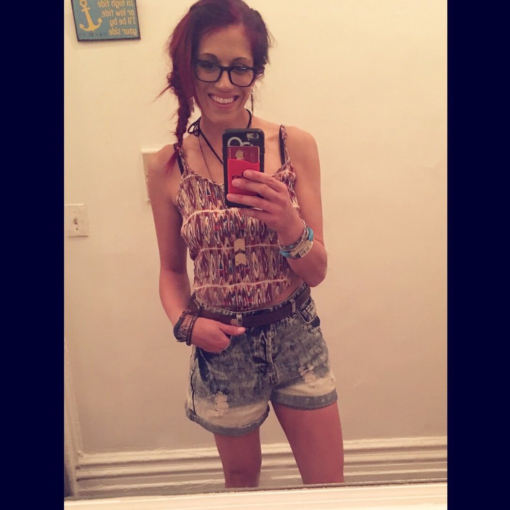 meVschristina's profile picture. Strategy is my passion 🔭🔮 🌇 Here for the buzz on things annoyingly culturally relevant. Including memes.  
@mevlynmarie on IG.