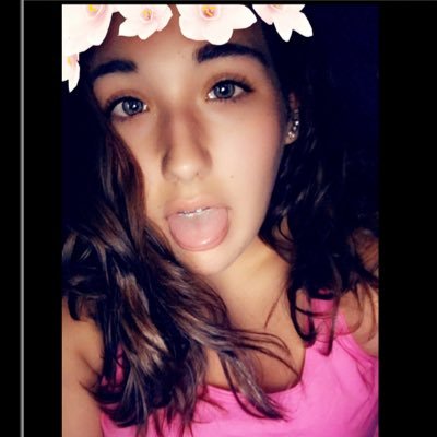 GabbyP122's profile picture. CT LHHS 18