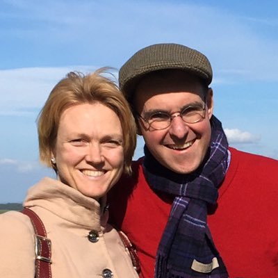 Caitlin and Florian are experienced and passionate holistic singers and singing teachers in OX2. #singing #singingteaching #singinglesson #Oxford #music