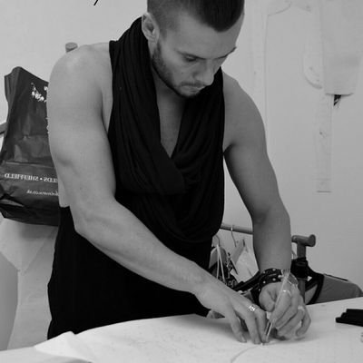 Official account of British #Fashion #Designer #AlexChristopher 🇬🇧. Offering unique, edgy styling for the non-conformist. Shop online https://t.co/Hu465GPgaQ