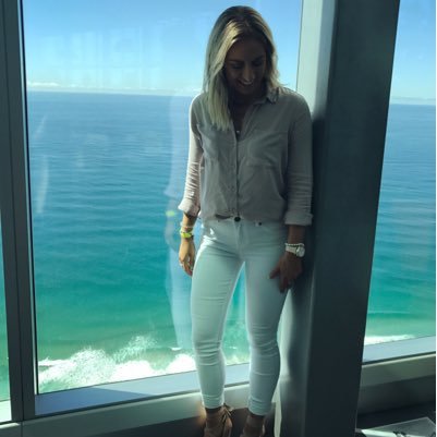 emz_forword's profile picture. 