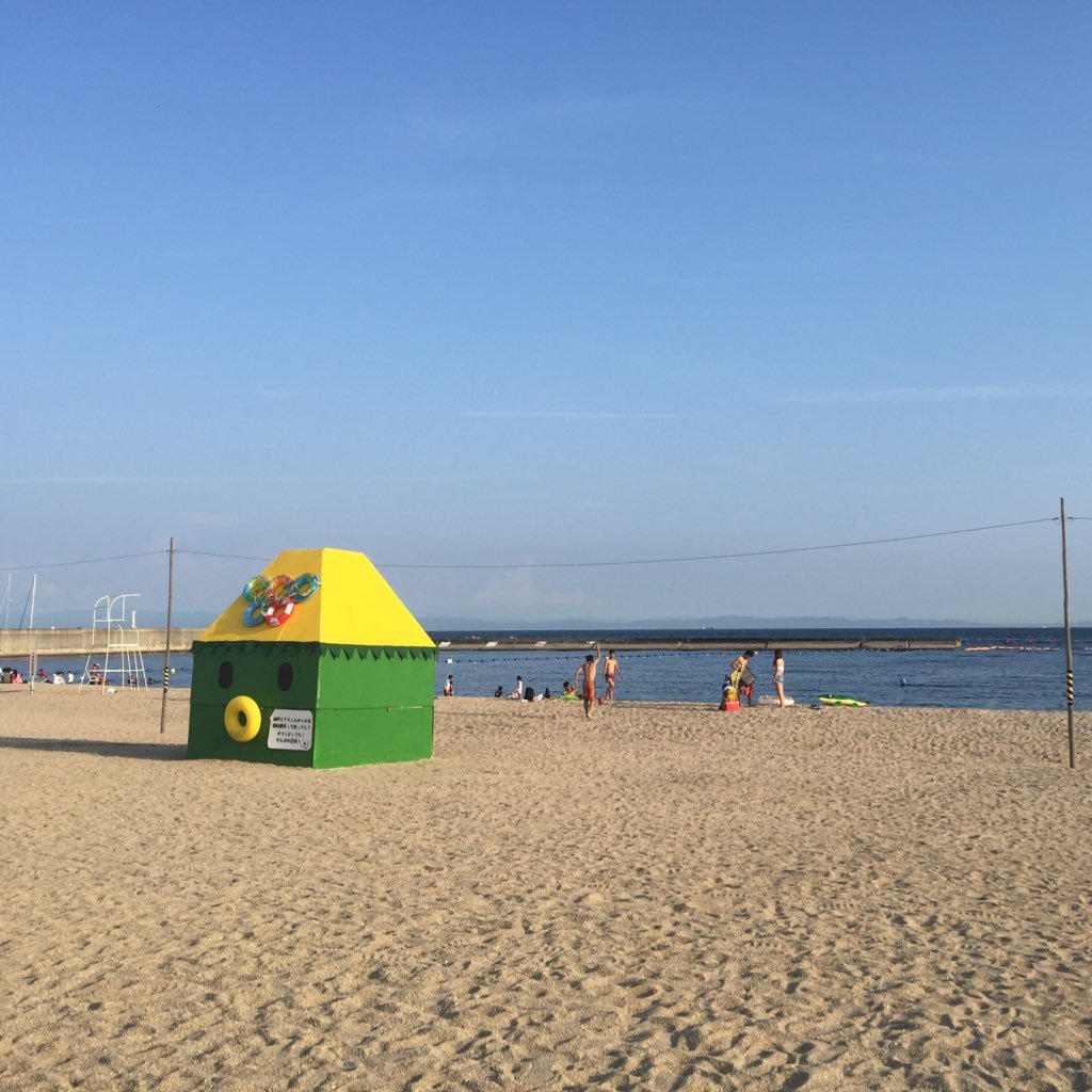 須磨海浜公園の海の家『カッパ天国』です‼️今年は今までと少し違うスタイルで営業します！！広々とした店でお座敷があります！ご家族もお子様もゆったりとおくつろげいただけると思います😊是非、ご利用くださいませ✨ #カッパ天国 #海の家 #須磨海浜公園 #畳 #バリアフリー #ユニバーサルデザイン #お座敷 #くつろげる