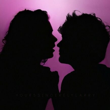 PinksockLou's profile picture. He who is Brave is Free. X