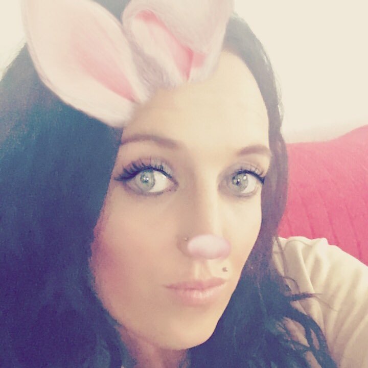 hi im hazel originally from northern Ireland but now scotland 31I have my 2 amazing children and the best fiance in the world I love him and my kids millions ❤️