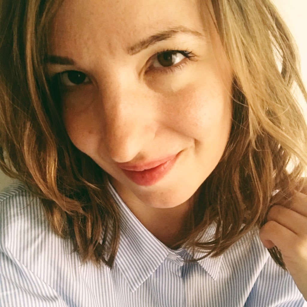 EliseMuller_'s profile picture. Élise - 27 ans  // (very soon) aide-soignante en réanimation chirurgicale  🏥💉