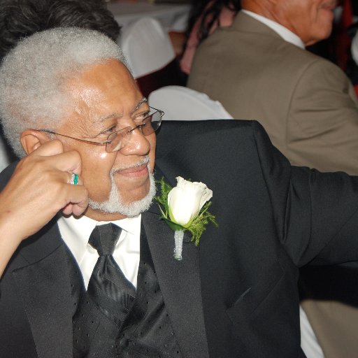 Digital Senior Citizen Activist & Blogger. @ACHSWashDC @IndianaState @UMich @myunionedu Alum