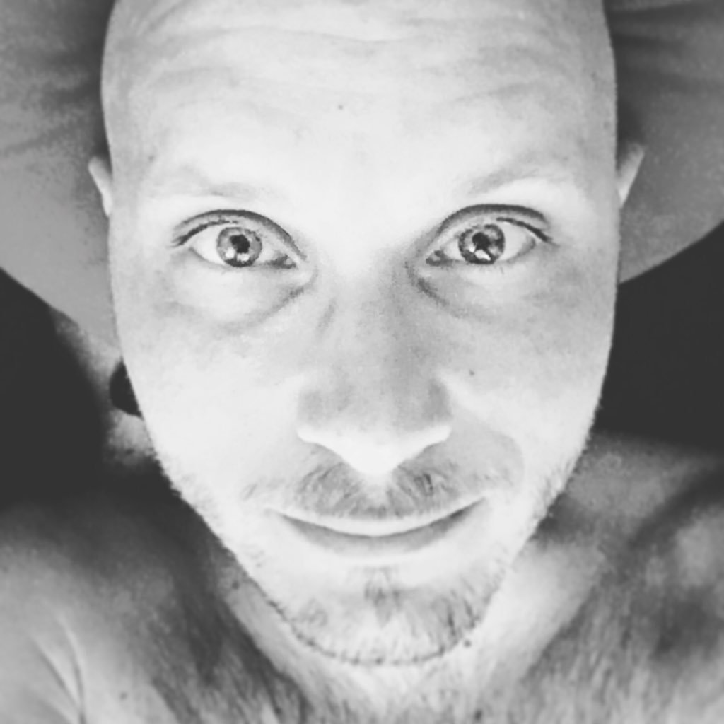 piscuo's profile picture. Lectura diaria de bestieses.