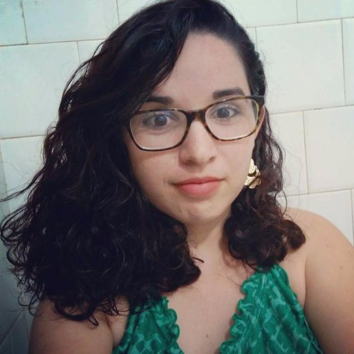 24 anos | Edc ♥ | devoradora de livros | sentimentalista | calada e astigmática