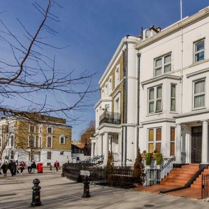 i'm gordon ramsay,real house,estate agent,buy and sell properties..such
as rent apartment ,estate rent an buy
house buying i'm from Finchley Road, Hampstead ,