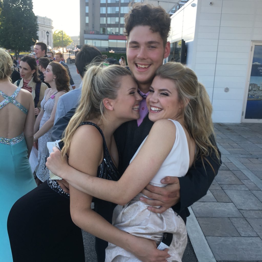 qtureski's profile picture. 