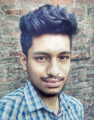 LoukikC's profile picture. Sarcastic fun loving guy. A Footballer ⚽ & a Guitarist 🎸. Real Madrid,CR7,Sergio Ramos & Playing Guitar is ❤