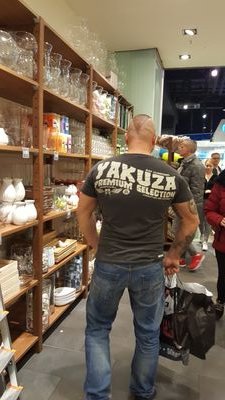 Mustermann1975's profile picture. Lache mit vielen, vertraue nur wenigen