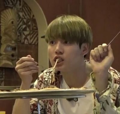 free follow from @DONEJEON!! i follow back there