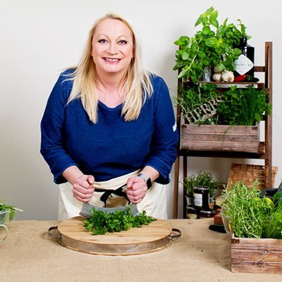 TinaRichardson_'s profile picture. Author, writer, recipe creator, photographer, stylist & cook! Read my monthly recipes in @hertslife @GuildFoodWriter owner @HumbleHerbs-agent: @lblauk