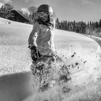 ema_vaudey's profile picture. Enseignante #dresseuses de loulousetzouzoupettes 
Maire adjointe #égalité 
#snowboulotcocorico