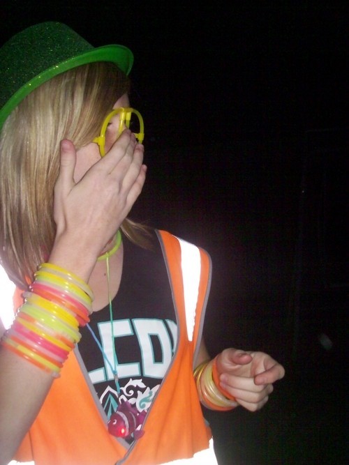 AlwaysEmily's profile picture. just a small town girl with her whole life packed in a suitcase by her feet