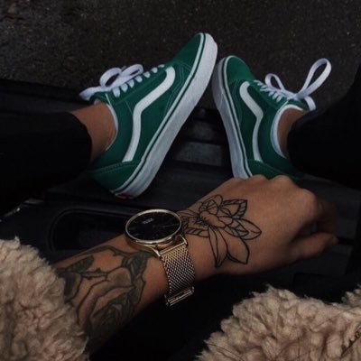 shelbyyrochaa's profile picture. ⚡️🌹