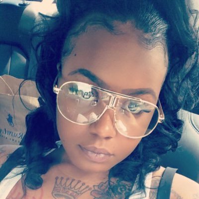 AMBITIIOOOUSSS!!!!!!! full of PPRRIIDDEE!!!....#phhhuucckkiittt ....follow me on ig @franchella_lafon