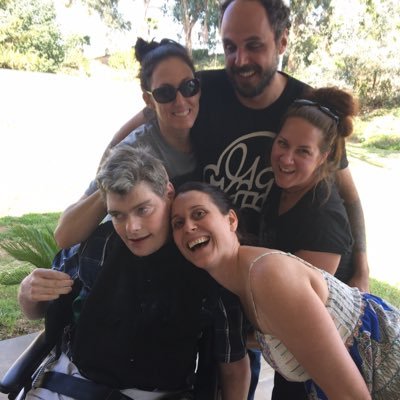 shanarooni's profile picture. 👊 Full-time advocate  ♿️ Guardian ❤️ Wifey @laurent_fintoni