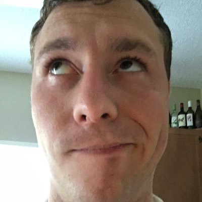 thebestversio's profile picture. A nerdy dude who loves D&D, fitness, warhammer, and gainz.