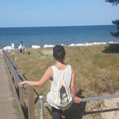 Panik_Schwester's profile picture. ❤ 3.GENERATION-OST ❤ GEBOREN IN EINEM LAND; DASS ES NICHT MEHR GIBT...