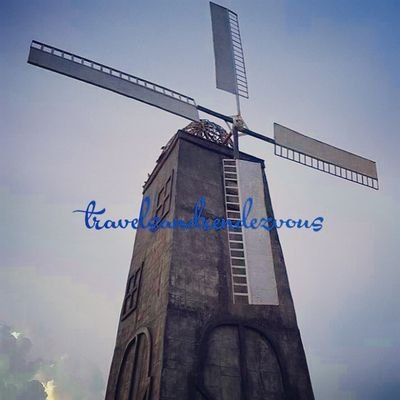 travrendezvous's profile picture. Travelling through thoughts, time and trips.
Adventures by adrenalin and arts.
Reaching roads, reasons and realities.