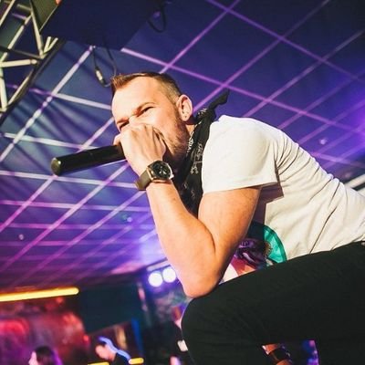 varenik772's profile picture. Поки живу співаю...