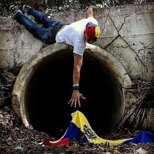 Democracia, Libertad, Justicia y Paz para Venezuela. La lucha es por nuestro país y por sus hijos.
Venezuela Primero