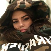 s🦋 #6 (@drippinteaars) 's Twitter Profile