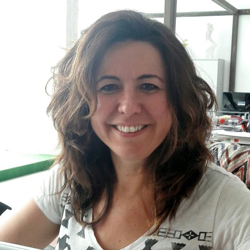 haciendomarazul's profile picture. Economista que cree en la innovación social y la sostenibilidad como base para construir el futuro. Madre  de Carlos e Inés. cofundadora de @AIRESasociacion