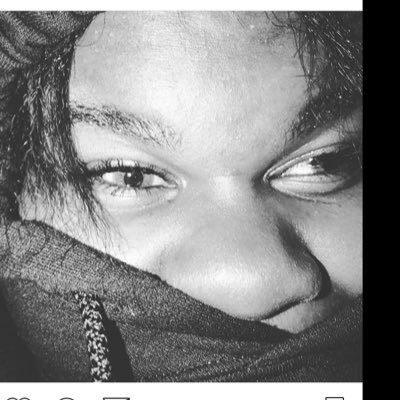 I'm myself. 🤘🏽💯Nothing more or less.♥️😍Stay tuned I sing too 👌🏾👑👀☄💻📲Fb. Trapunzel thegod sc. Dejababe1 ig. Trapunzel_thegod your favorite bi bbw
