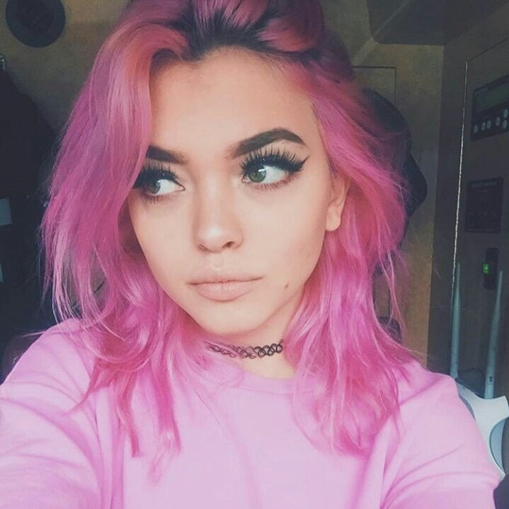 petiteprincxss's profile picture. lil hood, lil hippie