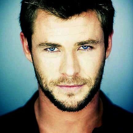 PropheticDeity_'s profile picture. I am not JUST the sun God people.. I am the God of music, poetry, art, oracles, archery, plague, medicine, light, knowledge, and yes. The sun. #MythRp