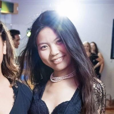 therealrealrena's profile picture. Product Designer