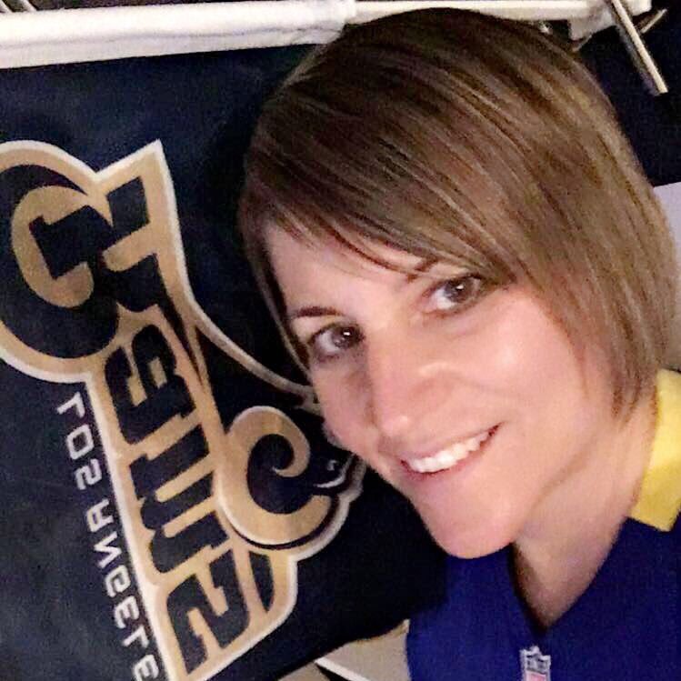 🇺🇸🇨🇦 American/Canadian. LA Rams & Dodgers fan! Disclaimer: I tweet a lot during Rams games