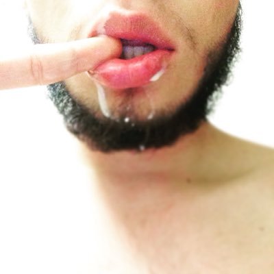 devonchirri09's profile picture.