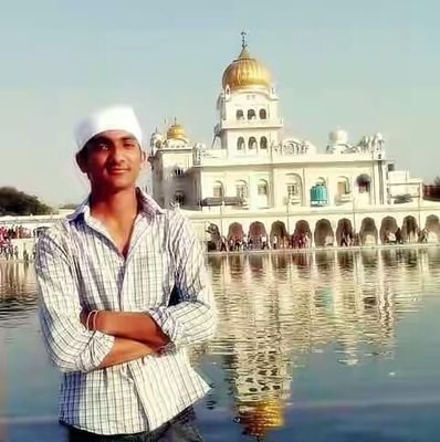 JasveerSandhu_'s profile picture. I bleaves in nature not in system