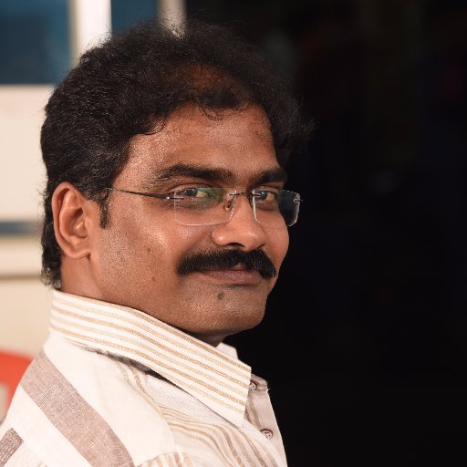 suresh43210's profile picture. 😀