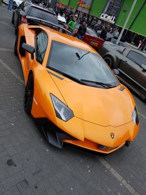 Crypto enthousiast, portfolio +10000%, enjoying live to the fullest!