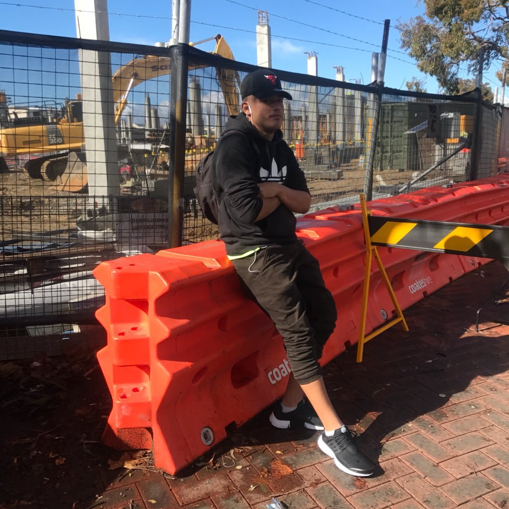 Leroy76988315's profile picture. Single / 18 / Loyalty